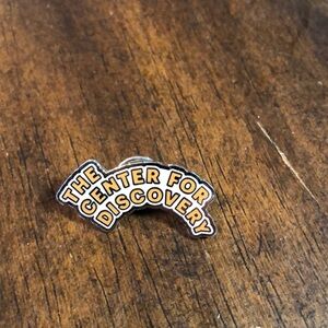 Pin the center for discovery in good used condition